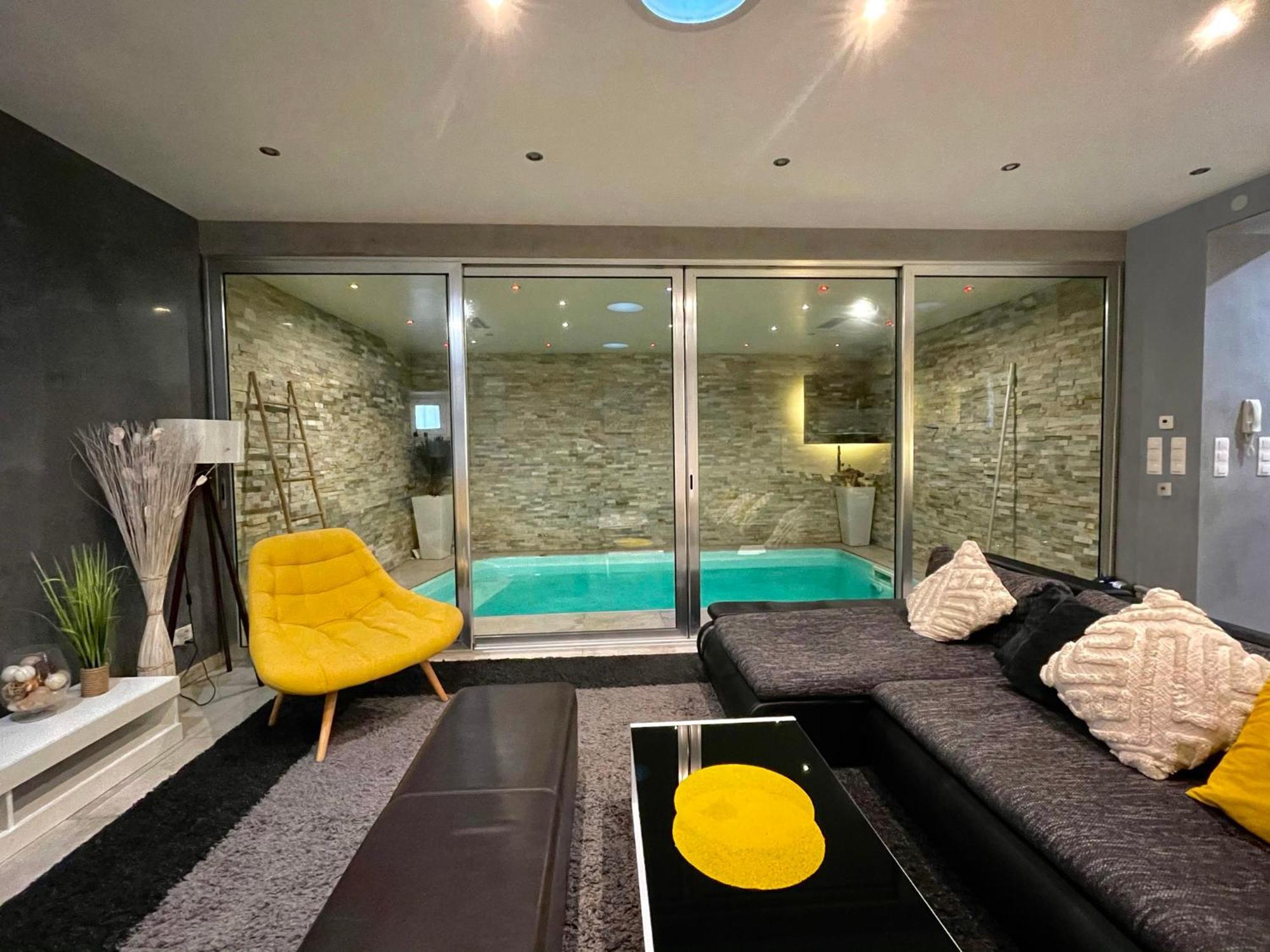 Appartement Standing Piscine Interieur Privatisee . Mutzig Exterior foto